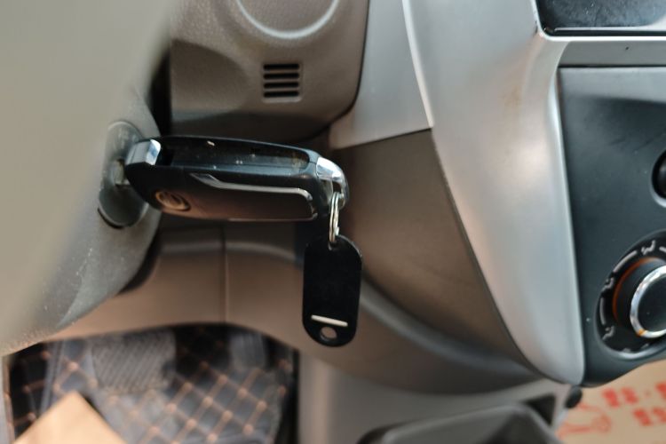 日产 阳光 2015款 1.5XE CVT舒适版中控内饰11