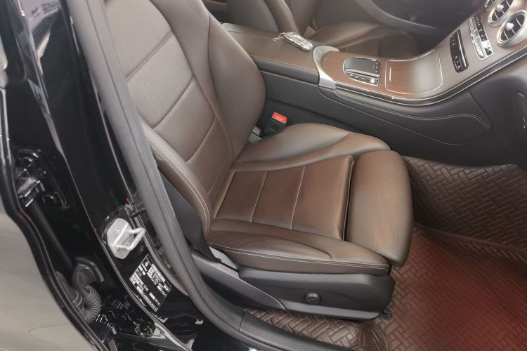 奔驰GLC 2021款 GLC 300 L 4MATIC 动感型局部细节41