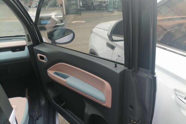 奇瑞新能源 QQ冰淇淋 2024款 170km 圣代 +中控内饰42