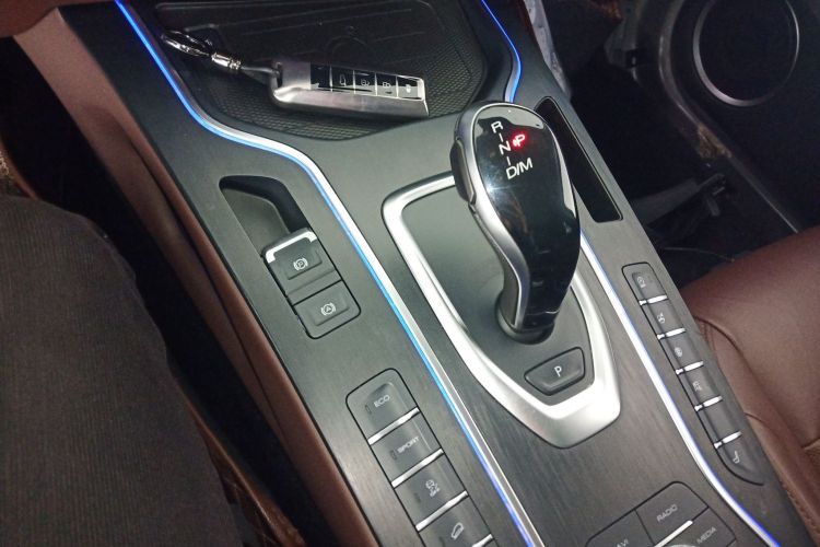 魏牌 VV7 2019款 升级款 2.0T 旗舰型 国VI局部细节18