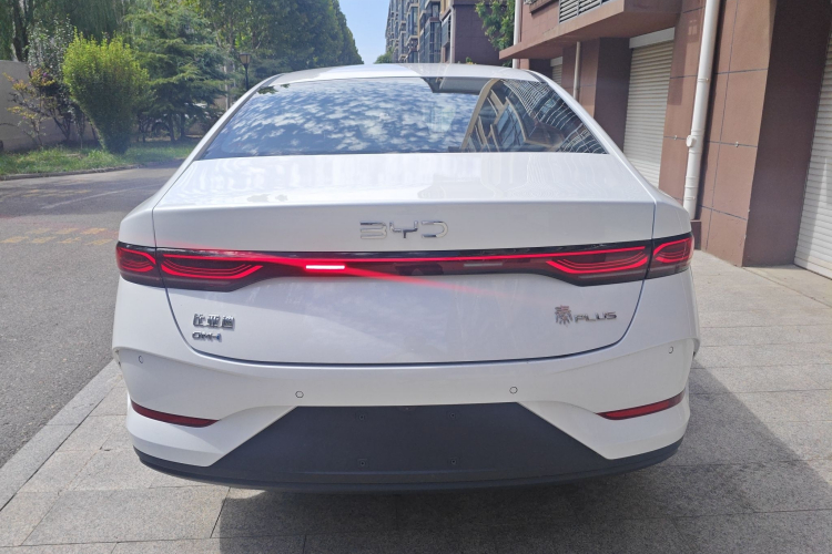 比亚迪 秦PLUS 2025款 DM-i 智驾版 55KM领先型车身外观6