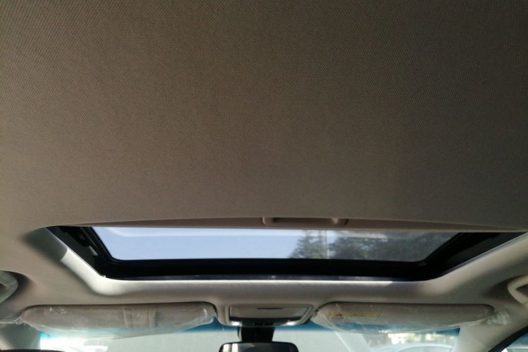 本田 艾力绅 2019款 2.0L 混动豪华版局部细节22