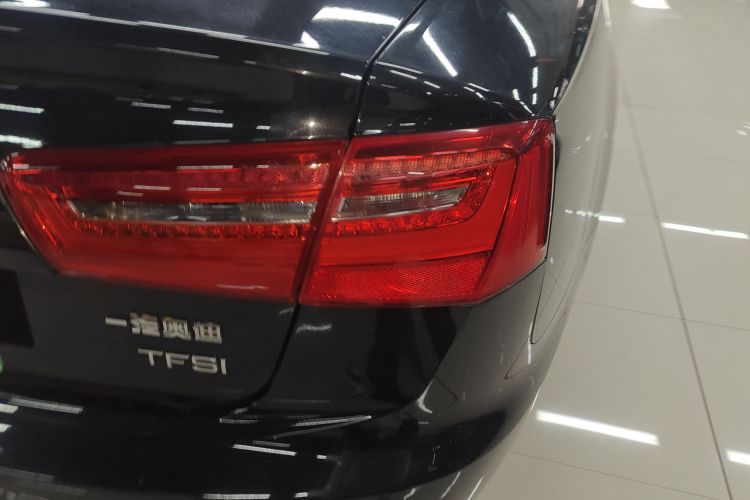 奥迪A6L 2015款 TFSI 百万纪念智领型车身外观9