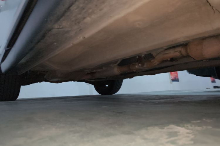 三菱 欧蓝德 2020款 2.4L 四驱致享版 7座局部细节9001