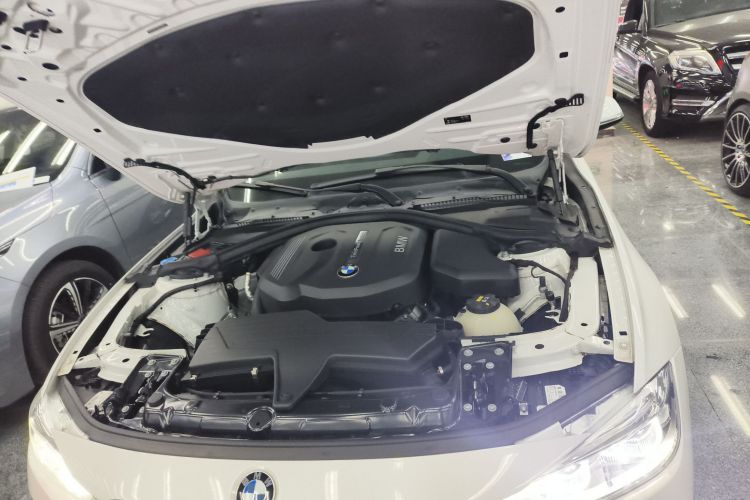 宝马3系 2017款 318i 时尚型局部细节24