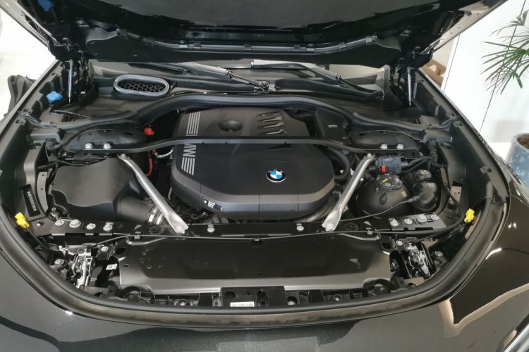 宝马7系 2023款 735Li M运动套装局部细节24