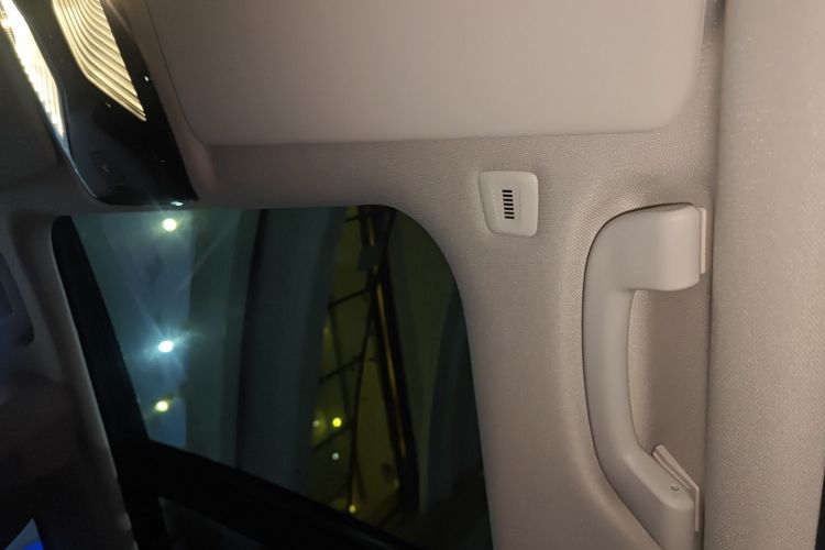 宝马3系 2024款 325Li M运动曜夜套装中控内饰22