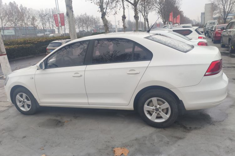 大众 桑塔纳 2015款 1.4L 手动风尚版车身外观6003