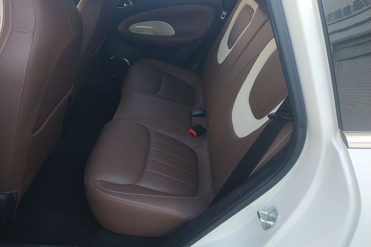 五菱汽车 五菱缤果 2023款 333km 悦享款中控内饰21