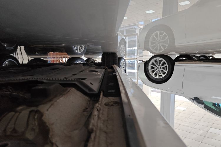 奥迪A3 2019款 Limousine 35 TFSI 时尚型 国V机舱底盘30