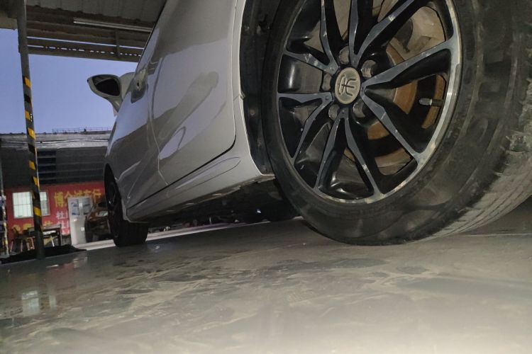 比亚迪 宋MAX 2017款 1.5T 自动智联精英型 7座局部细节9002