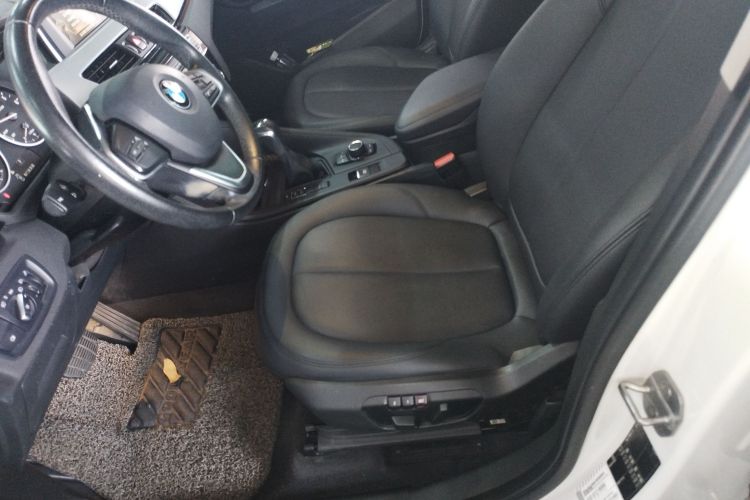 宝马X1 2016款 sDrive18Li 时尚型中控内饰19