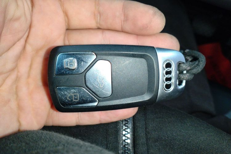 奥迪Q2L 2022款 35 TFSI 进取动感型中控内饰7001