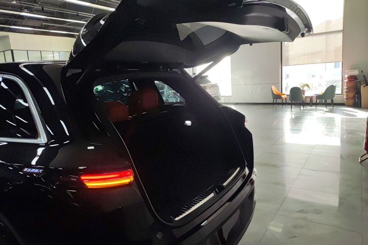 理想汽车 理想L7 2023款 Air机舱底盘23