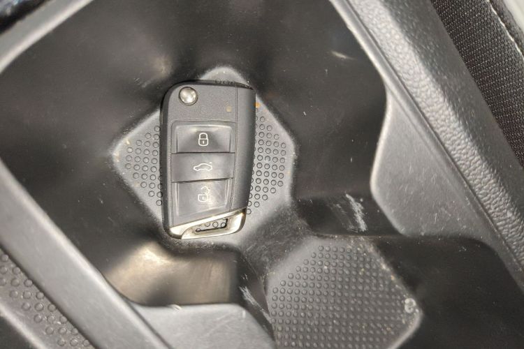 捷达VA7 2025款 1.4T 先到先得版中控内饰7001