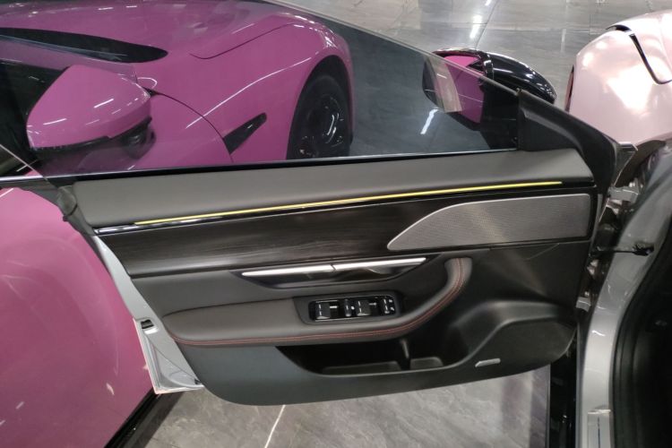 小鹏P7 2022款 480E中控内饰7007