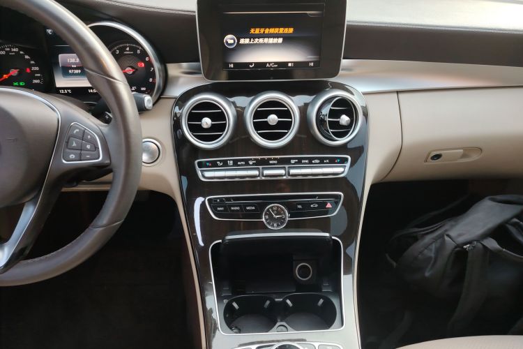 奔驰C级 2015款 改款  C 180 L局部细节16