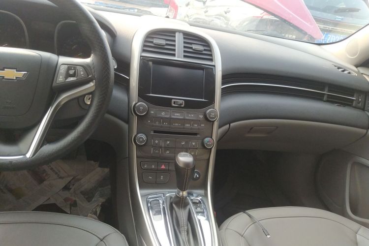 雪佛兰 迈锐宝 2014款 2.0L 自动豪华版中控内饰16