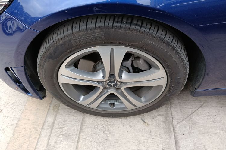 奔驰C级 2019款 C 260 L 运动版车身外观6007