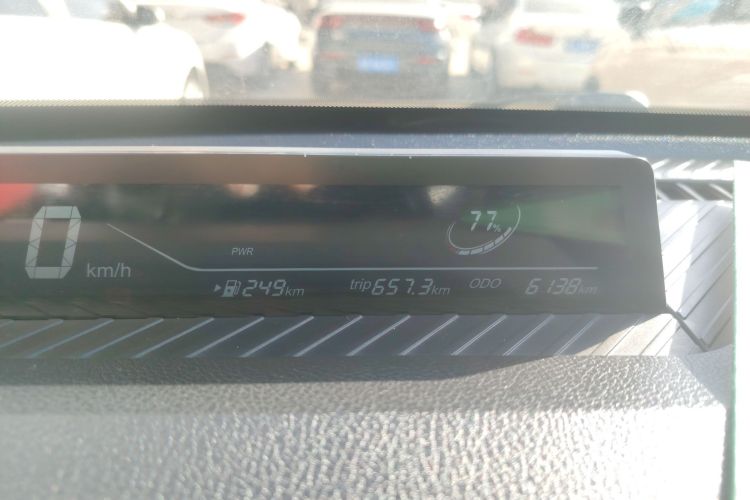 哪吒汽车 哪吒AYA 2023款 318 Lite中控内饰14