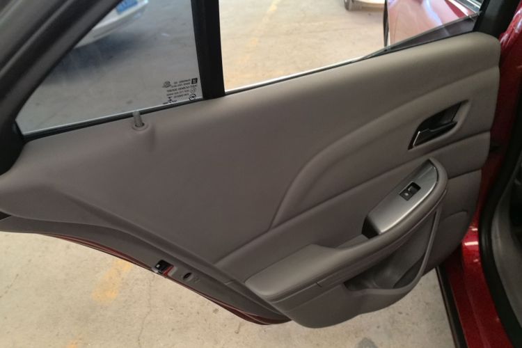 雪佛兰 迈锐宝 2014款 2.0L 自动豪华版中控内饰49