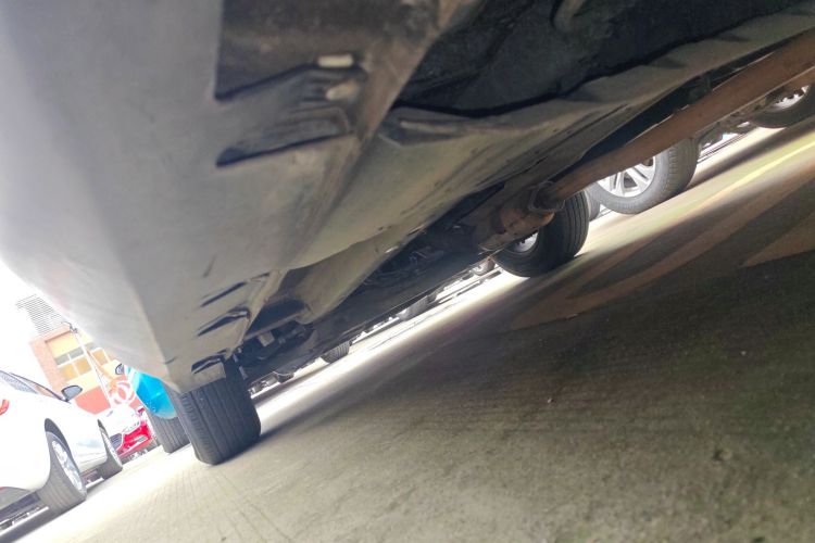 北京现代ix35 2013款 2.0L 手动两驱舒适型GL 国IV局部细节9002