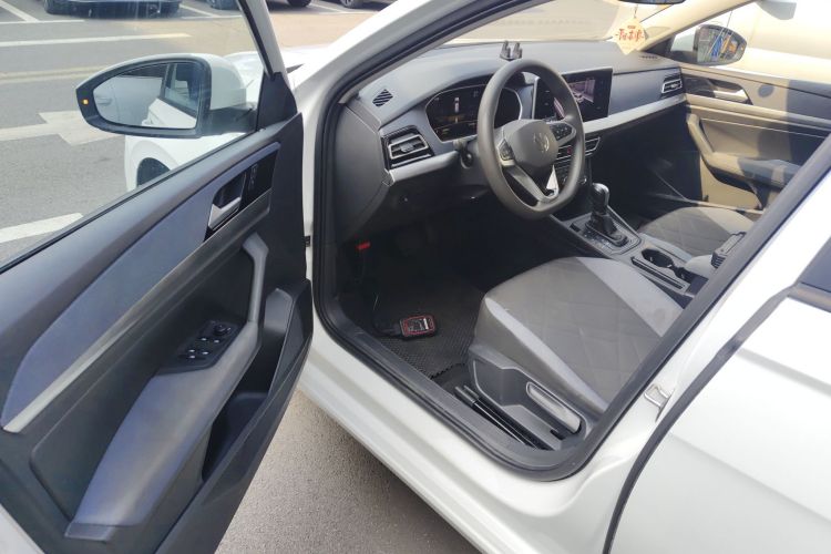 大众 朗逸 2023款 1.5L 自动得逸版中控内饰7003