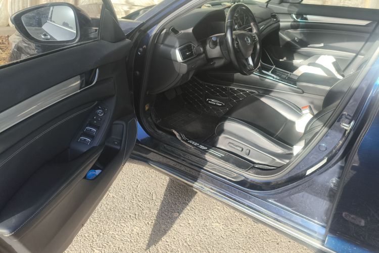 本田 英仕派 2019款 260TURBO 精致版 国VI中控内饰7003