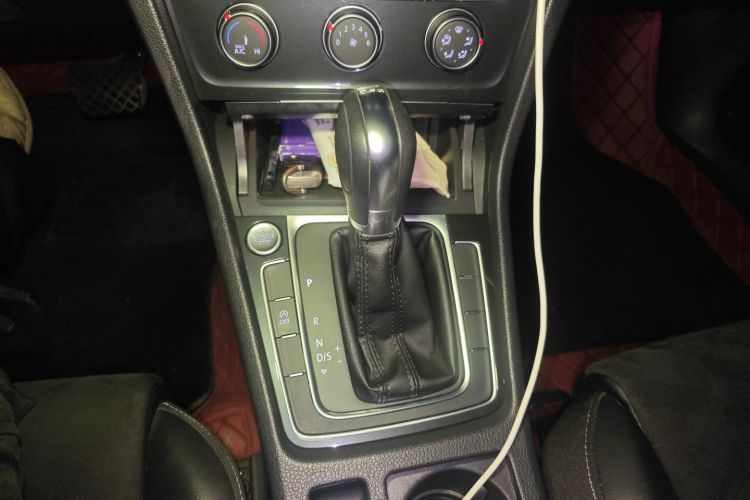 大众 高尔夫 2020款 280TSI DSG豪华型中控内饰18