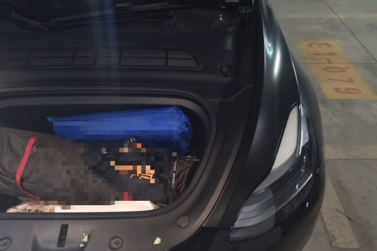 特斯拉 Model Y 2022款 后轮驱动版局部细节9007