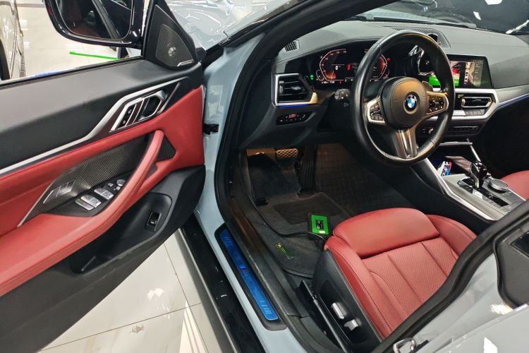 宝马4系 2022款 425i Gran Coupe M运动曜夜套装中控内饰7003