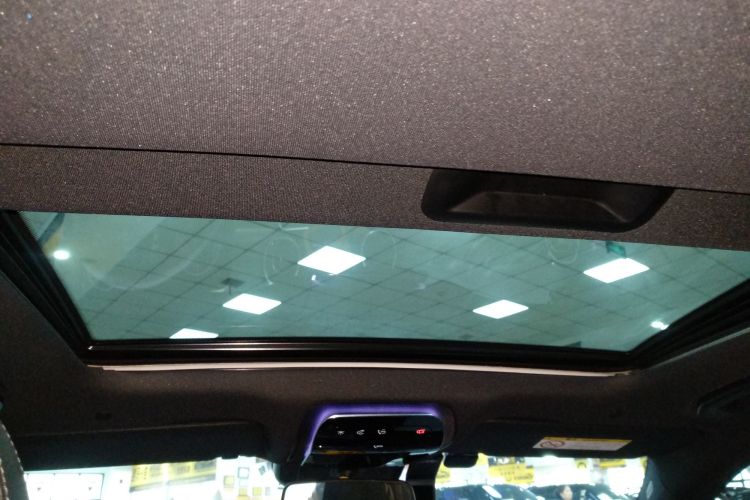 奔驰C级 2024款 C 200 L 运动版中控内饰22