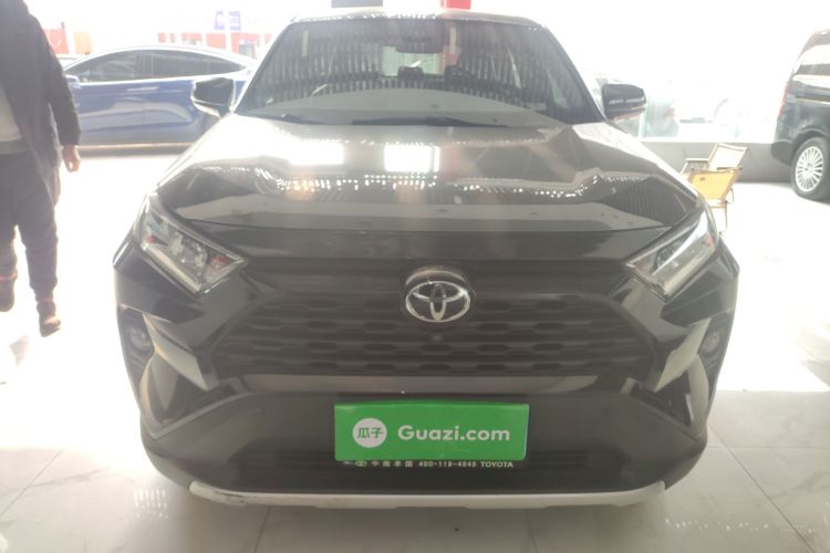 丰田 RAV4荣放 2020款 2.0L CVT两驱风尚版车身外观2