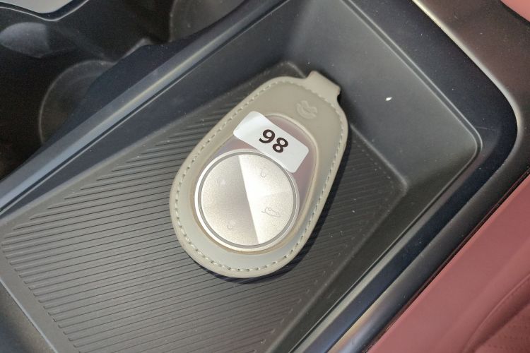 蔚来EC6 2020款 615KM 签名版中控内饰11