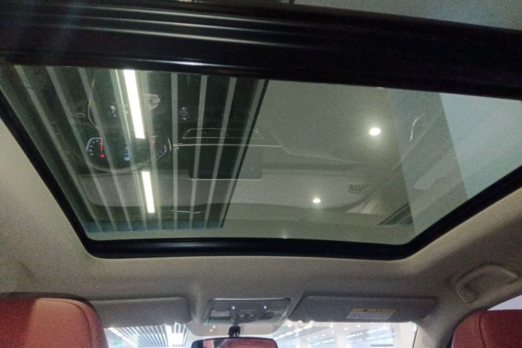 长安CS75 2022款 蓝鲸版 1.5T DCT尊贵型中控内饰22