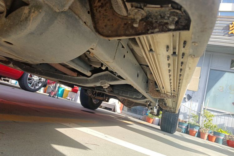 长城 风骏5 2017款 2.4L欧洲版汽油两驱进取型大双排4G69S4N局部细节9002