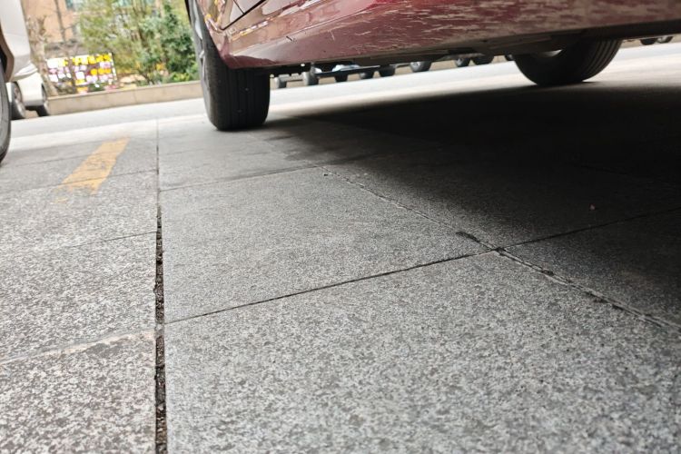 比亚迪 秦PLUS 2023款 冠军版 DM-i 55KM领先型局部细节9001