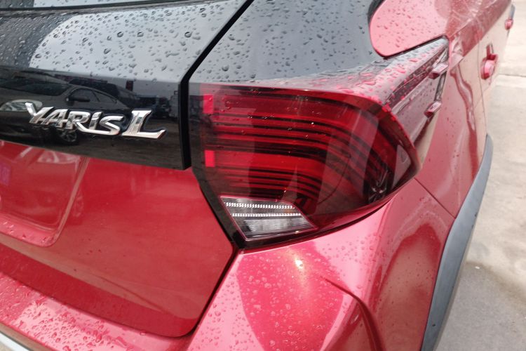 丰田 YARiS L 致炫 2021款 致炫X 1.5L CVT尊贵版车身外观9