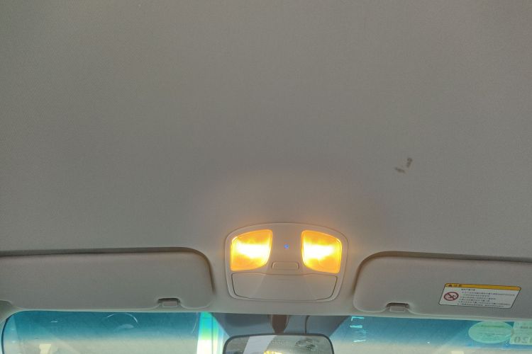 现代 索纳塔 2013款 2.0L 自动时尚版中控内饰22