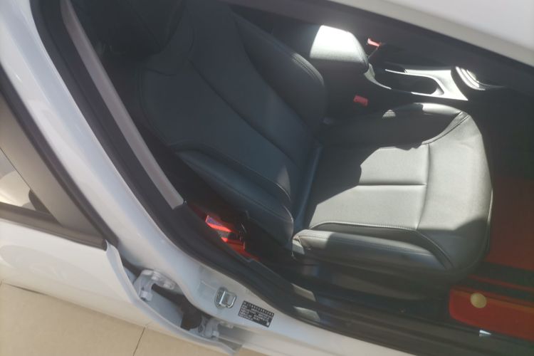 别克 英朗 2021款 改款 典范 1.5L 自动精英型局部细节41