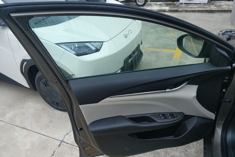 别克 英朗 2017款 15N 自动精英型中控内饰47