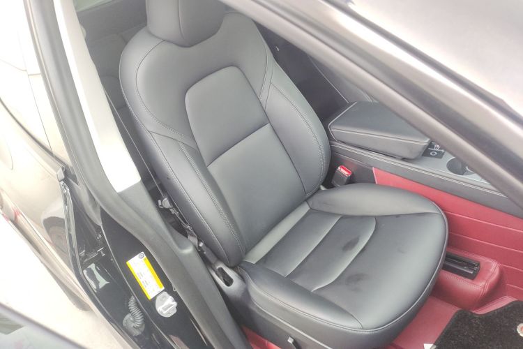 特斯拉 Model Y 2023款 后轮驱动版局部细节41