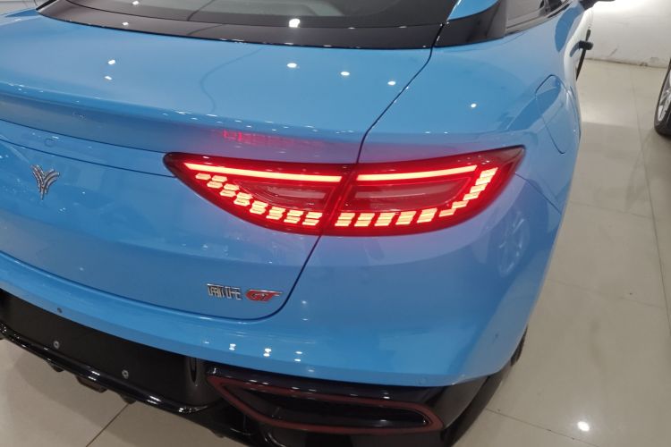 哪吒汽车 哪吒GT 2023款 560车身外观9