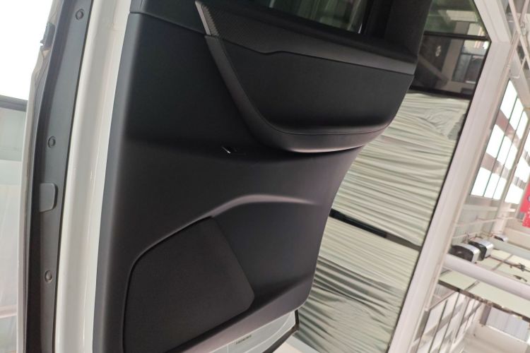 特斯拉 Model X 2019款 Performance 高性能版中控内饰7006