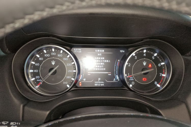 玛莎拉蒂 Ghibli 2023款 2.0T GT中控内饰14