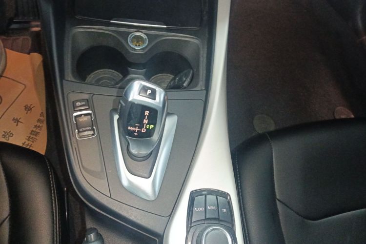 宝马1系(进口) 2013款 改款 116i 领先型中控内饰18