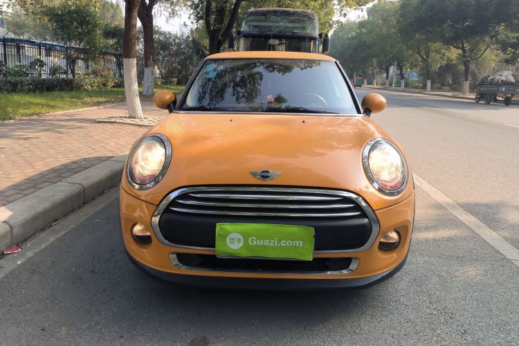 MINI 2014款 1.2T ONE+车身外观2