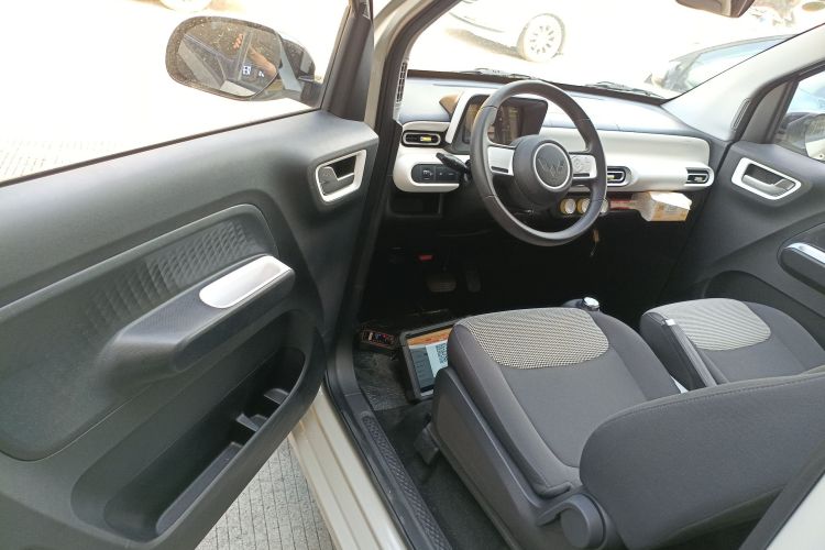 五菱汽车 宏光MINIEV 2024款 第三代 215km 青春版中控内饰7003