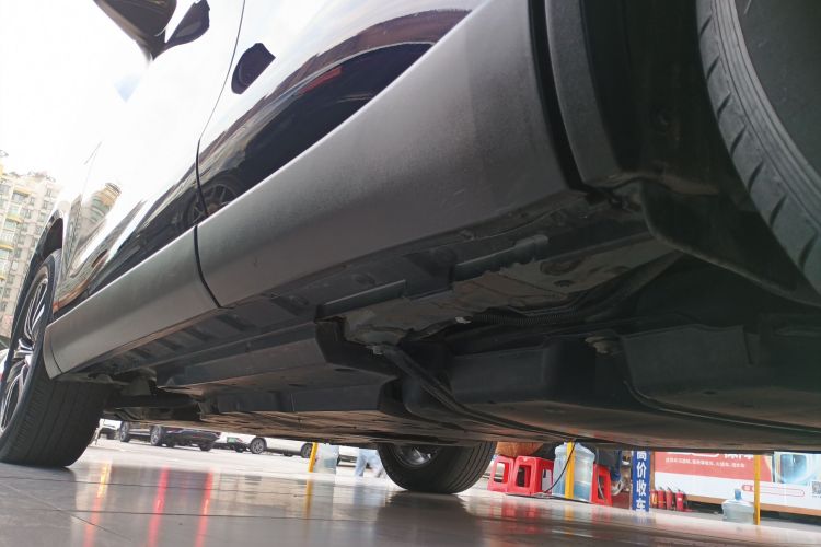 丰田 凌放HARRIER 2022款 双擎 2.5L CVT两驱豪华版局部细节9001