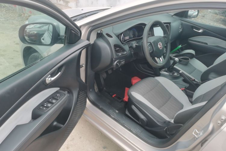 菲亚特 菲翔 2015款 1.4T 手动悦享版中控内饰20